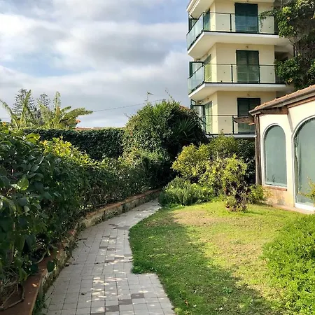Lejlighed Sanremo, Relax Sul Mare Di Porto Sole, Tra Fiori E Profumi *